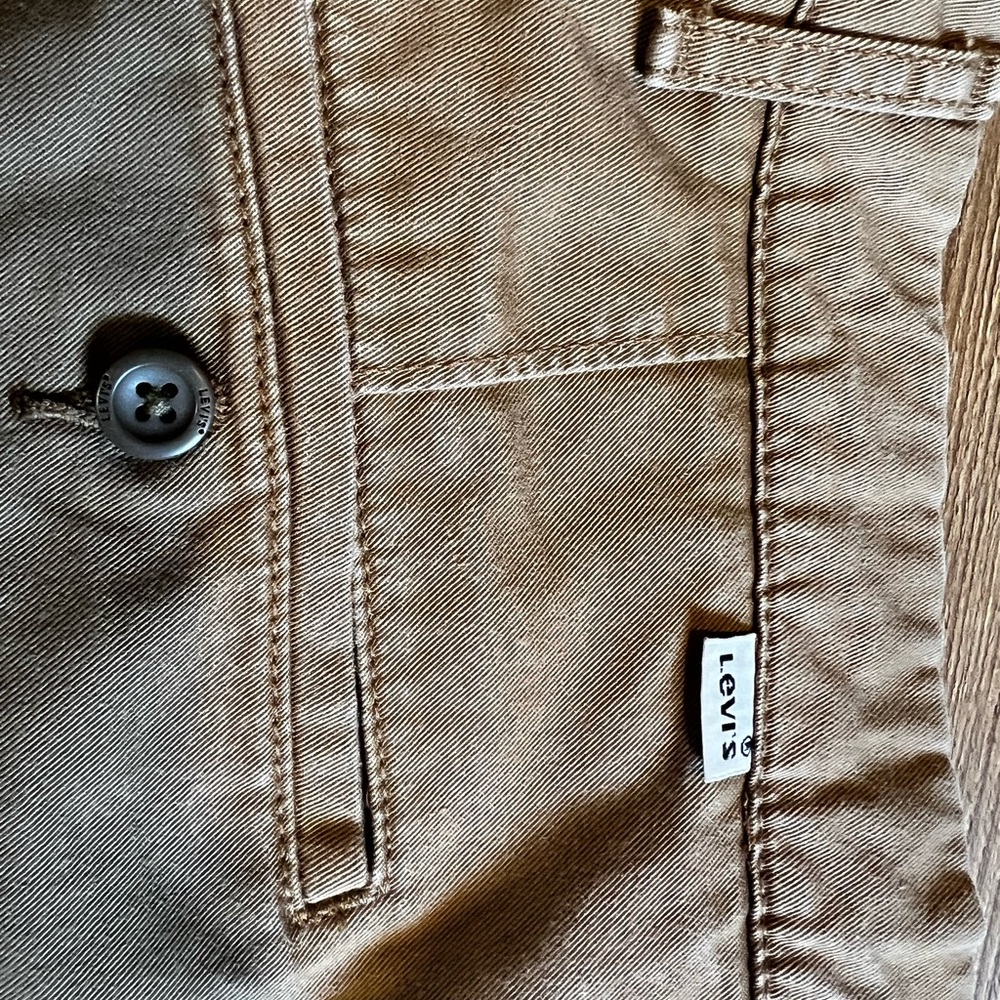 Levi’s - Picture 4 of 5